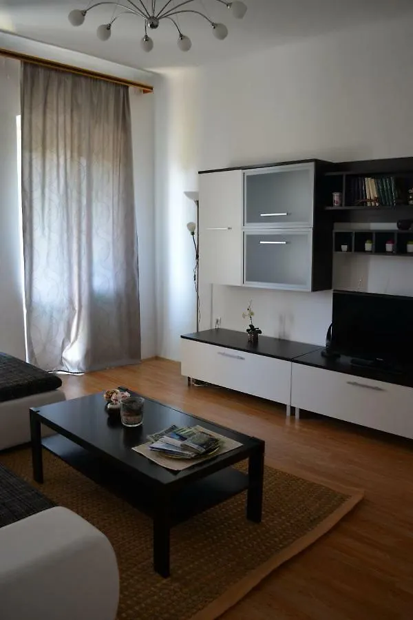 Apartment Always Rijeka Kroatien